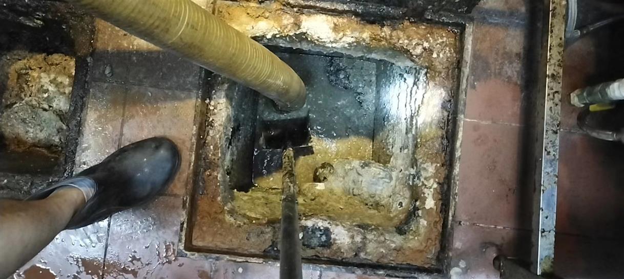 四方台污水池清理一般都有毒气，怎么预防中毒呢？