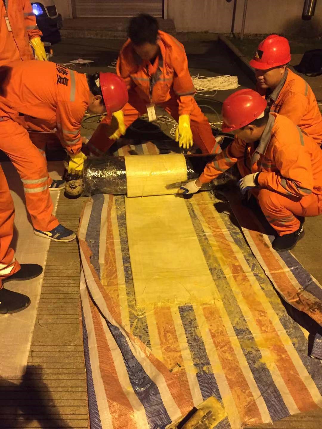 四方台CIPP局部树脂固化法